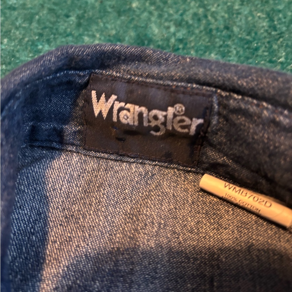 Kid Wrangler Button down - Picture 4 of 5